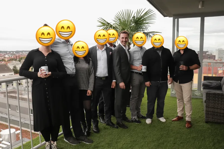 Gruppenbild auf der Dachterrasse